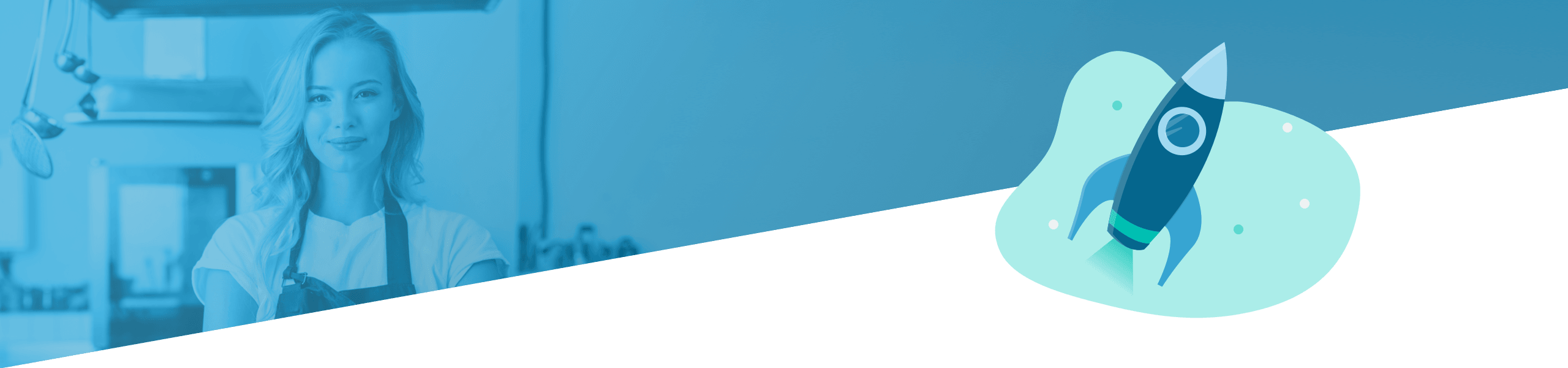 Ein geteiltes Bild, das links eine lächelnde Frau mit Schürze zeigt, die in einer Küche steht, und rechts eine stilisierte startende Rakete, beide vor einem monochromen blauen Hintergrund.