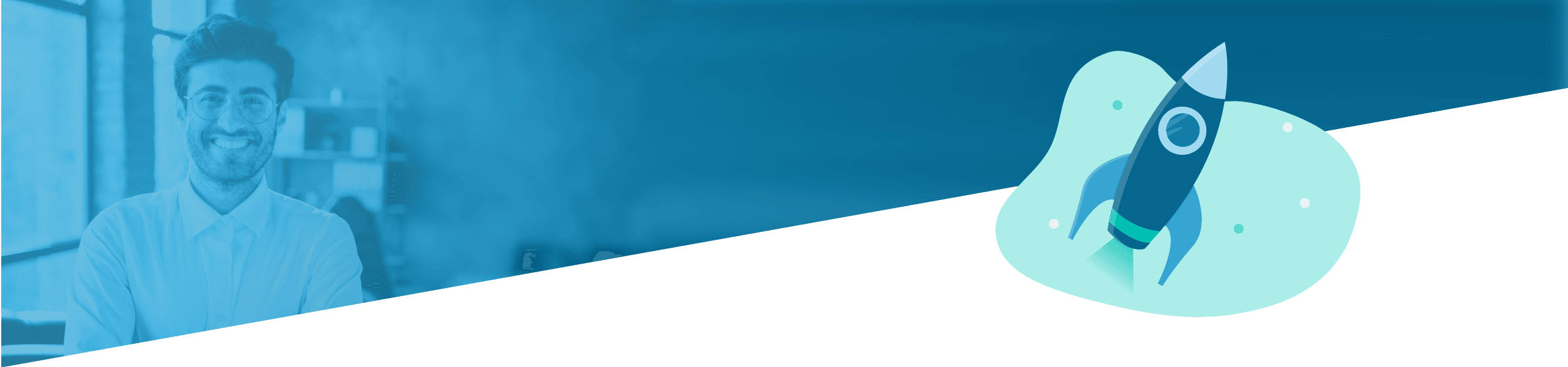 Geteiltes Bild mit einem lächelnden Mann im Laborkittel auf der linken Seite und einer Grafik einer startenden Rakete auf der rechten Seite, beide vor einem blauen Hintergrund.